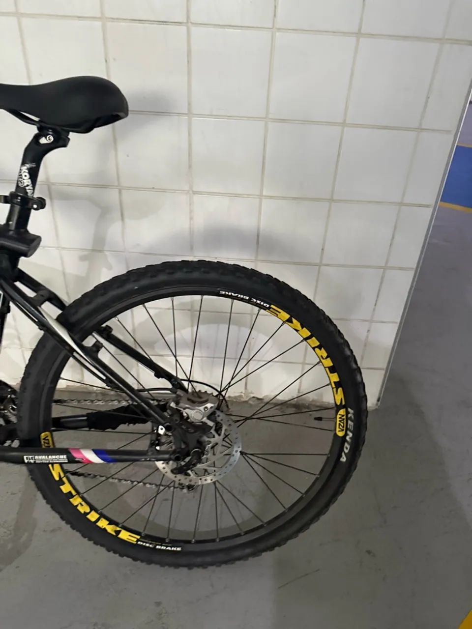 Bicicleta aro 27 - Foto 3