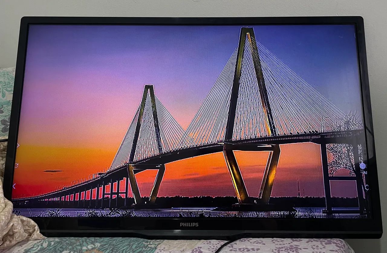 TV Philips 32 FULL HD (NÃO É SMART) - Foto 2