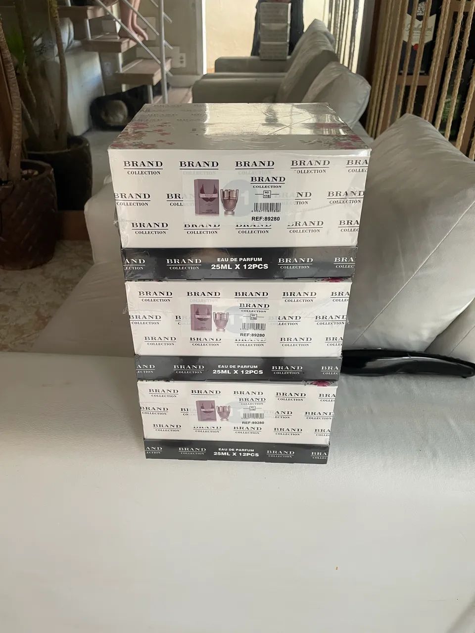 Caixa fechada de perfume pra revenda