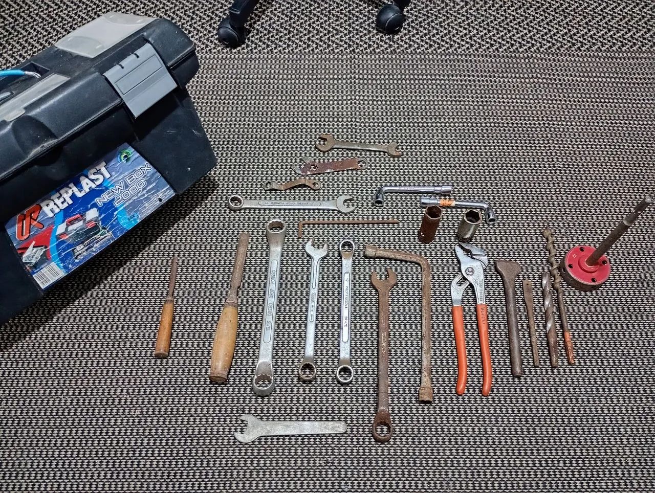 Maleta e algumas ferramentas usadas mas eficientes  - Foto 2