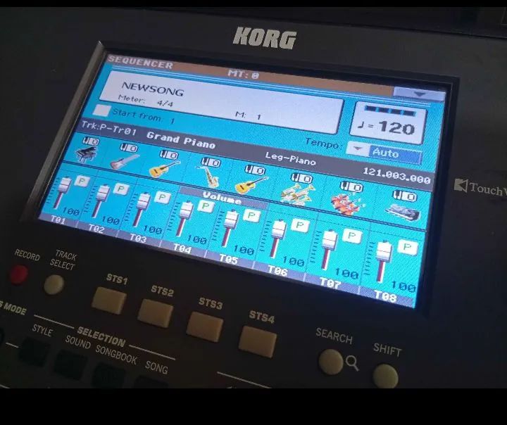 Teclado KORG PA600 - Foto 4