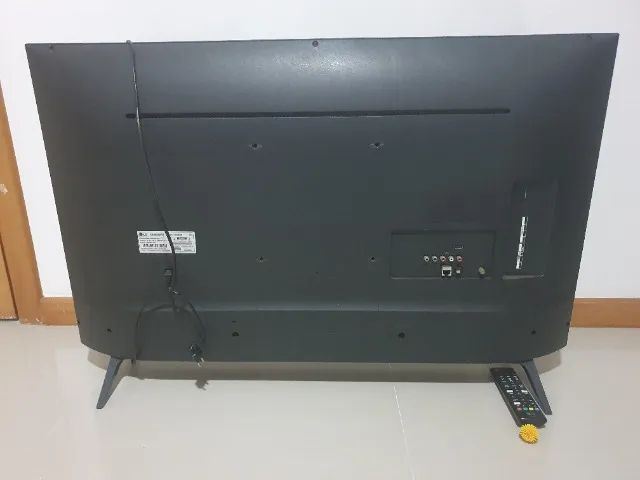 TV LG COM TELA QUEBRADA - Foto 2