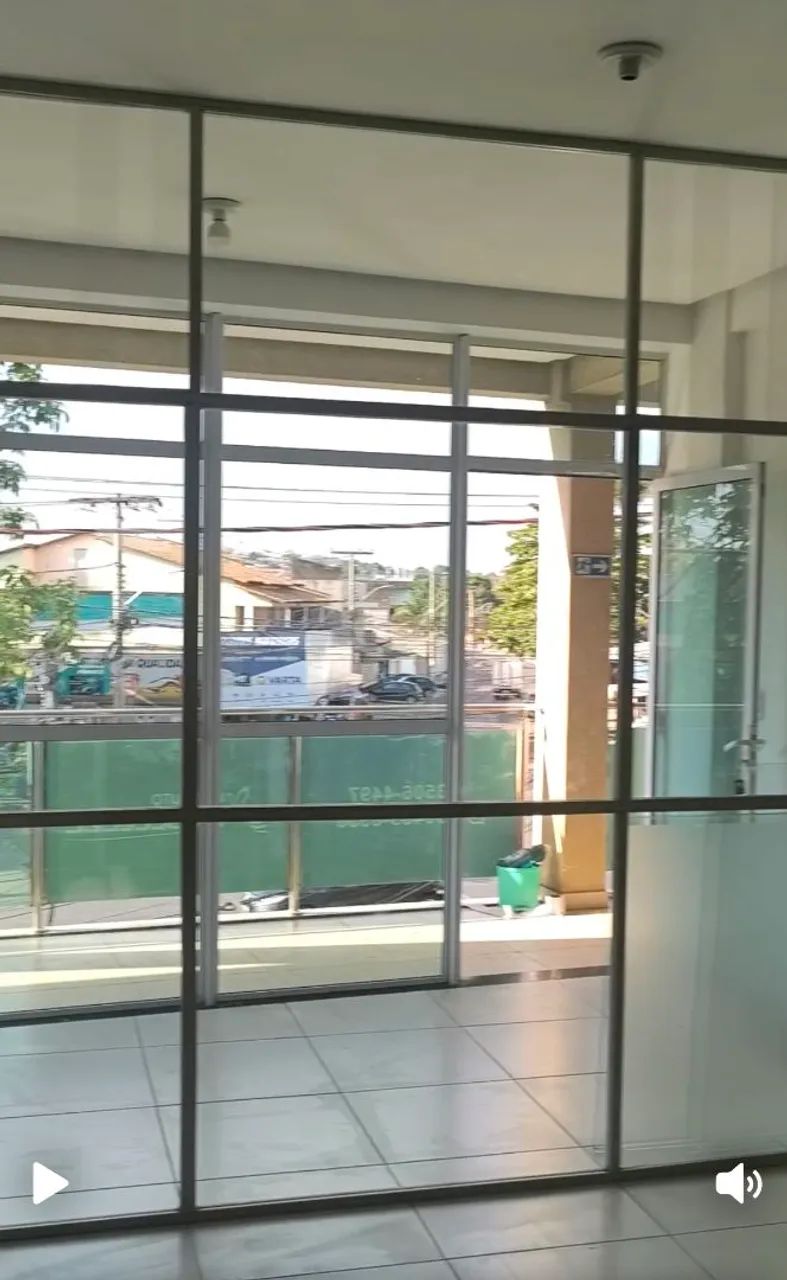 DIVISÓRIAS DE VIDRO NO ALUMÍNIO COM MDF - Foto 2