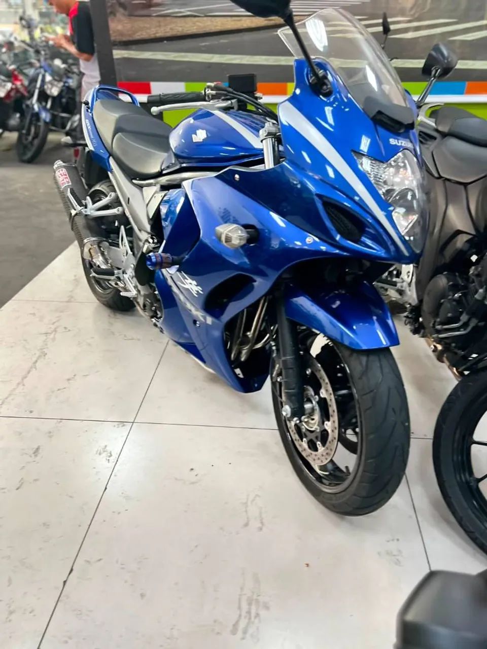 SUZUKI GSX 1250 FA - Foto 2