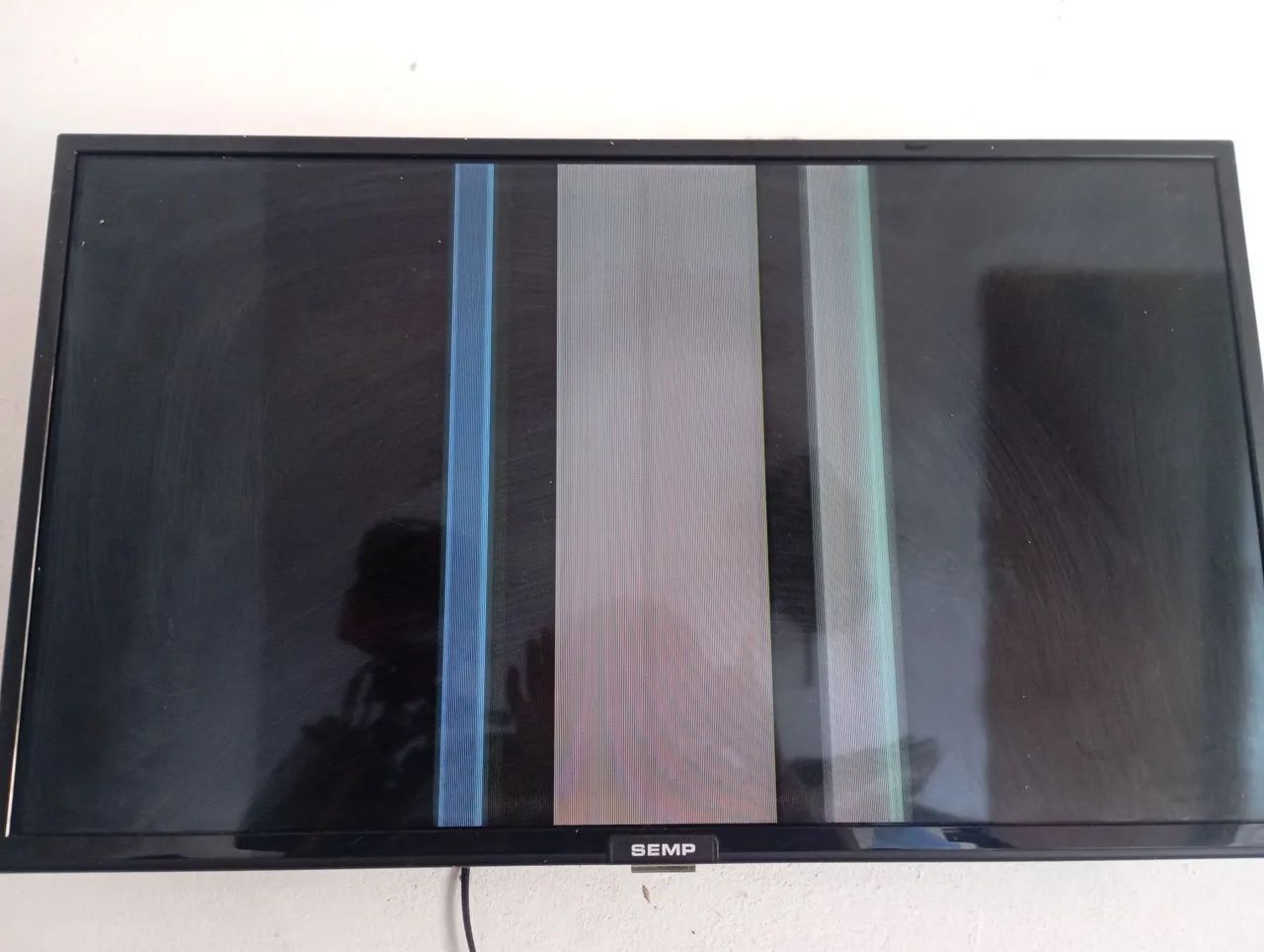 TV 32 polegadas para peças display queimado