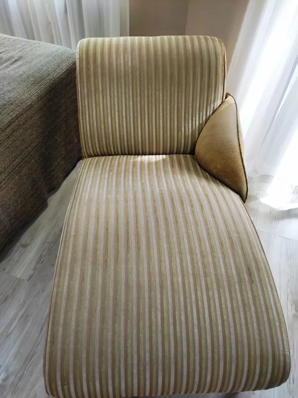 Sofá Chaise Divã Espreguiçadeira - Foto 5