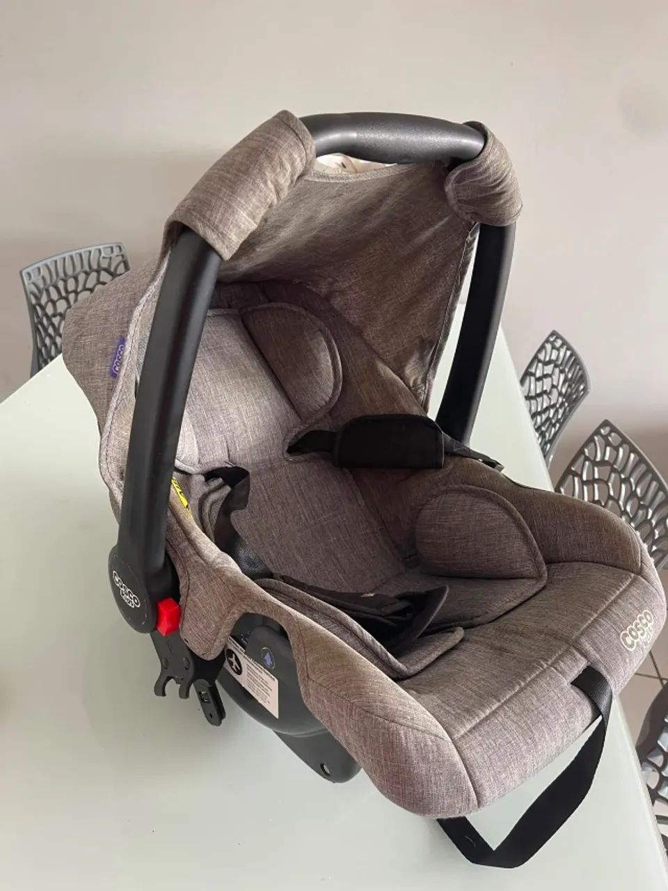 Carrinho de bebê com bebê conforto  - Foto 4