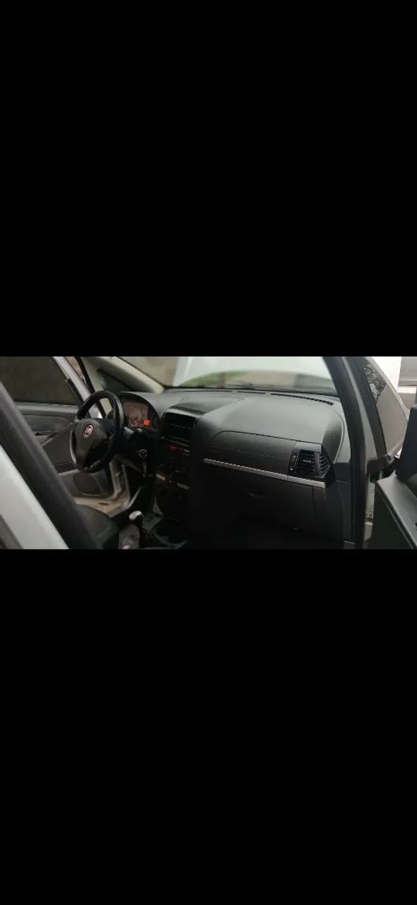 Fiat Idea Attractive 1.4 Fire Flex 8V 5P 2012 - Foto 3
