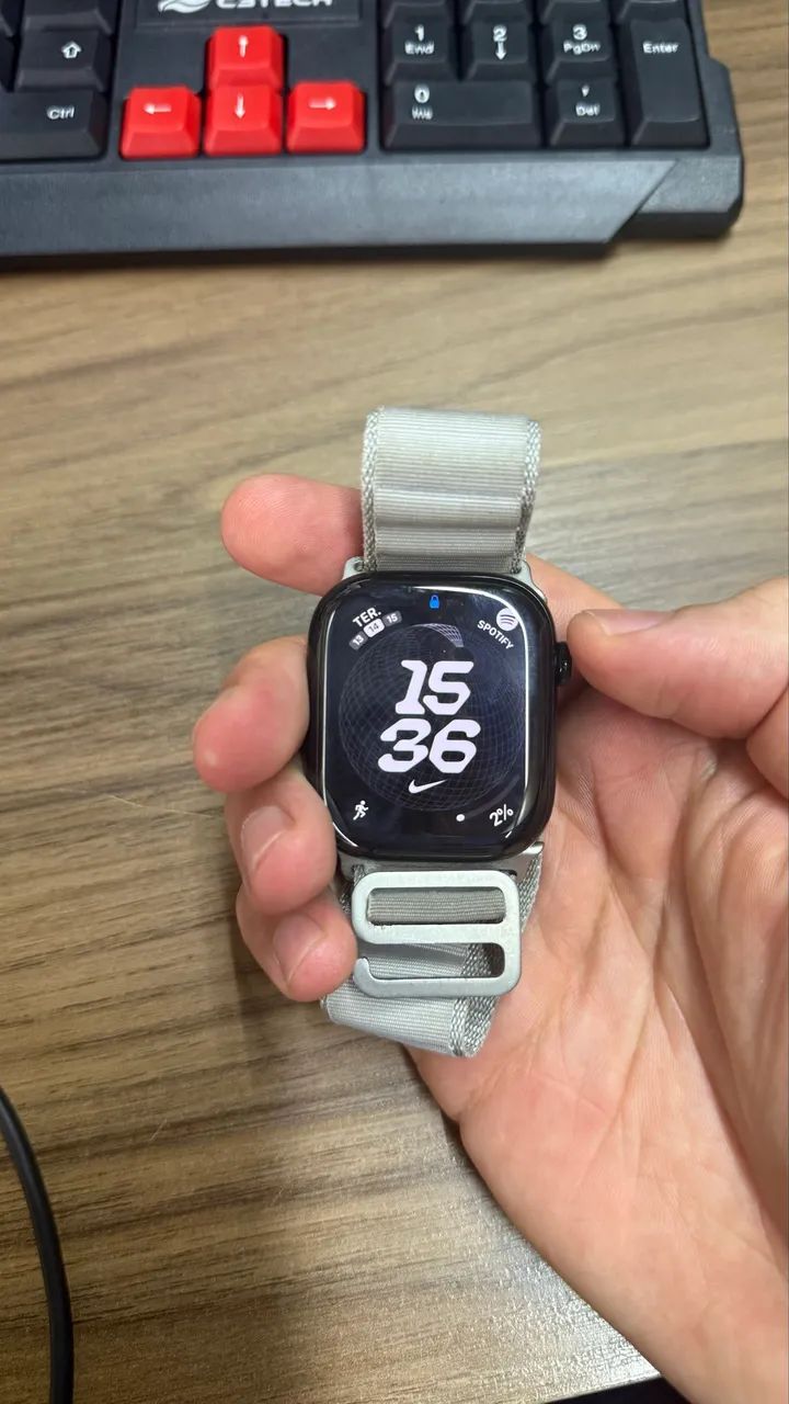 Apple Watch Séries 11 46mm GPS+Celular 4G