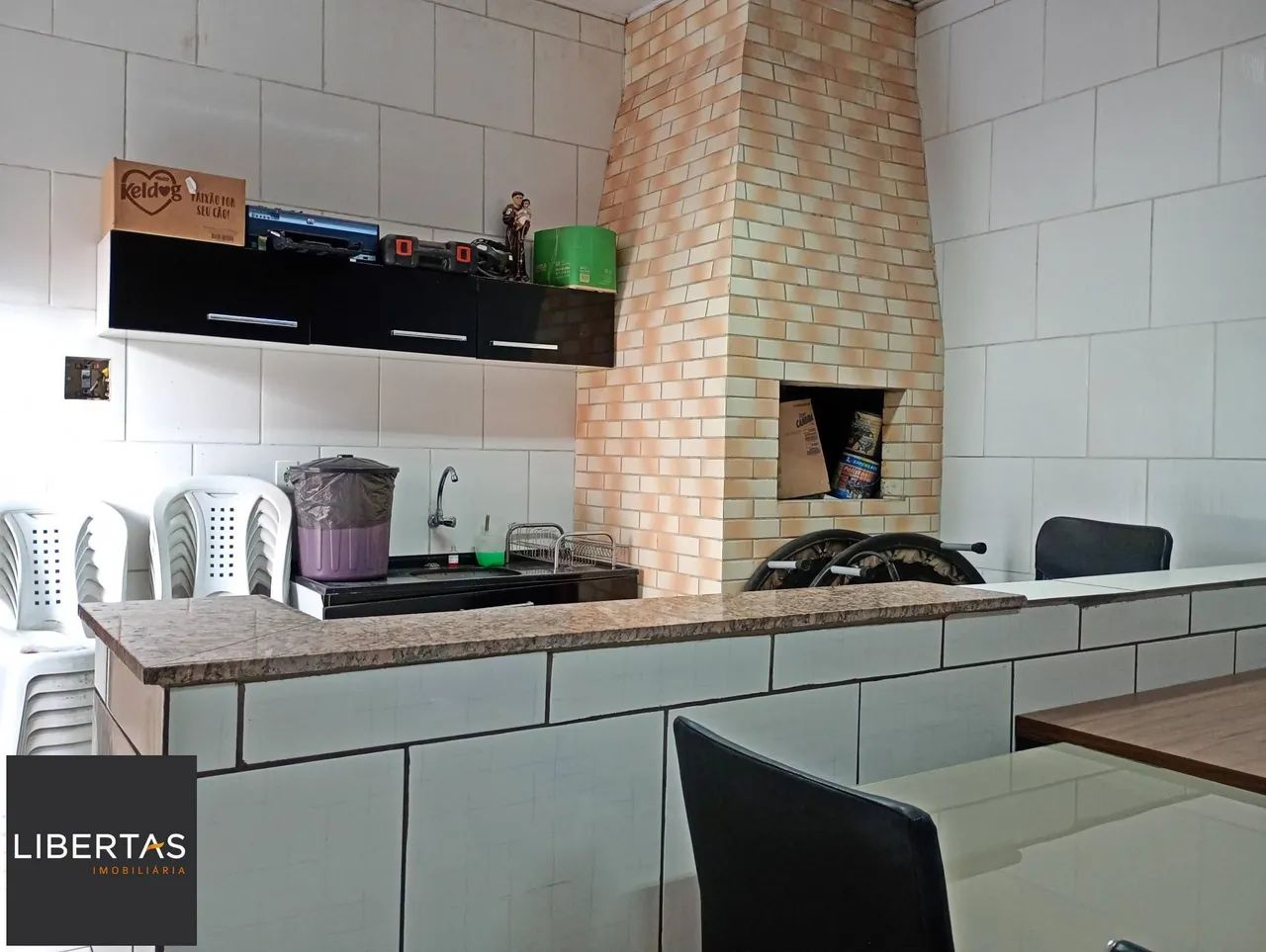 Casa com piscina e edícula - Foto 4