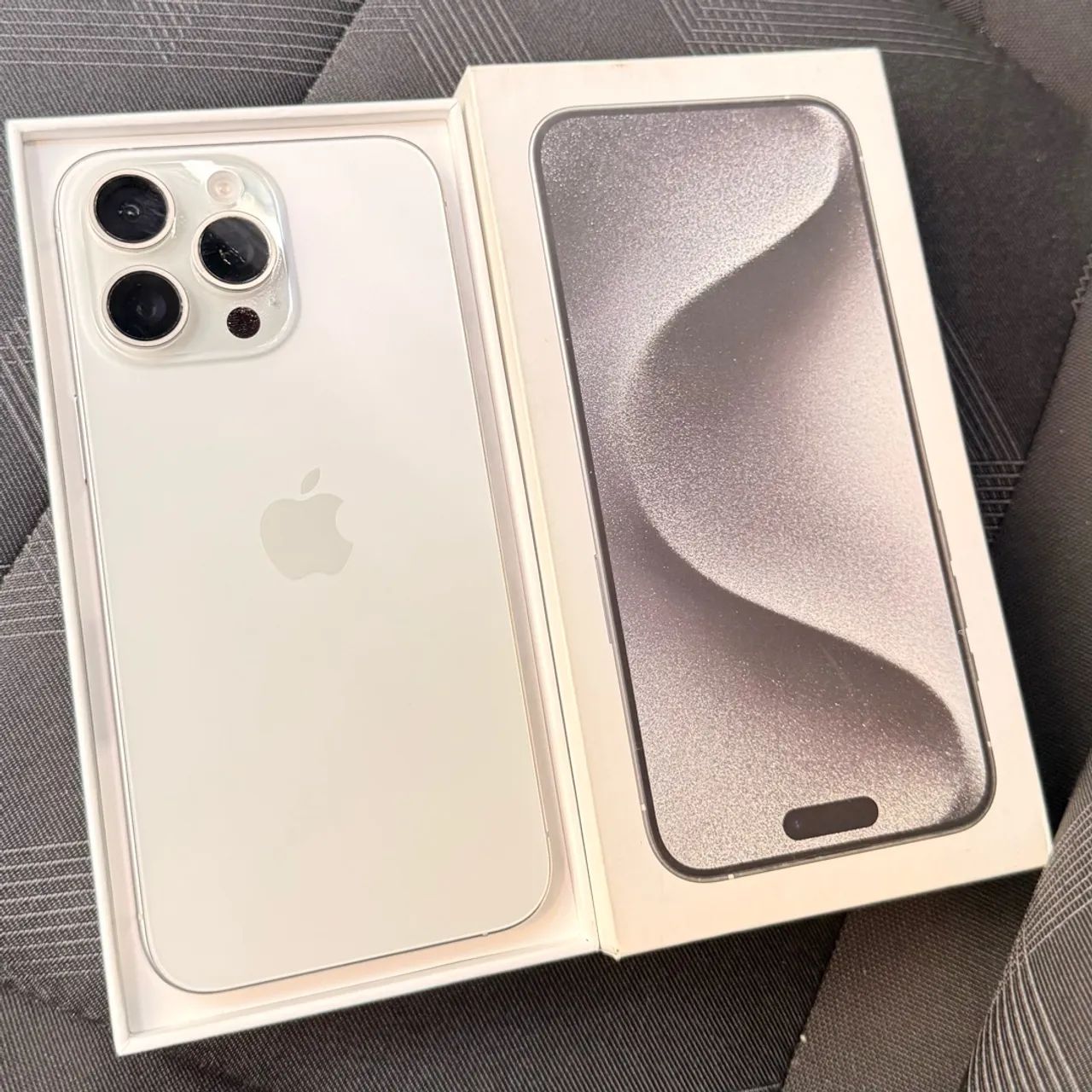 iPhone 15 PRO MAX 256gb Branco 