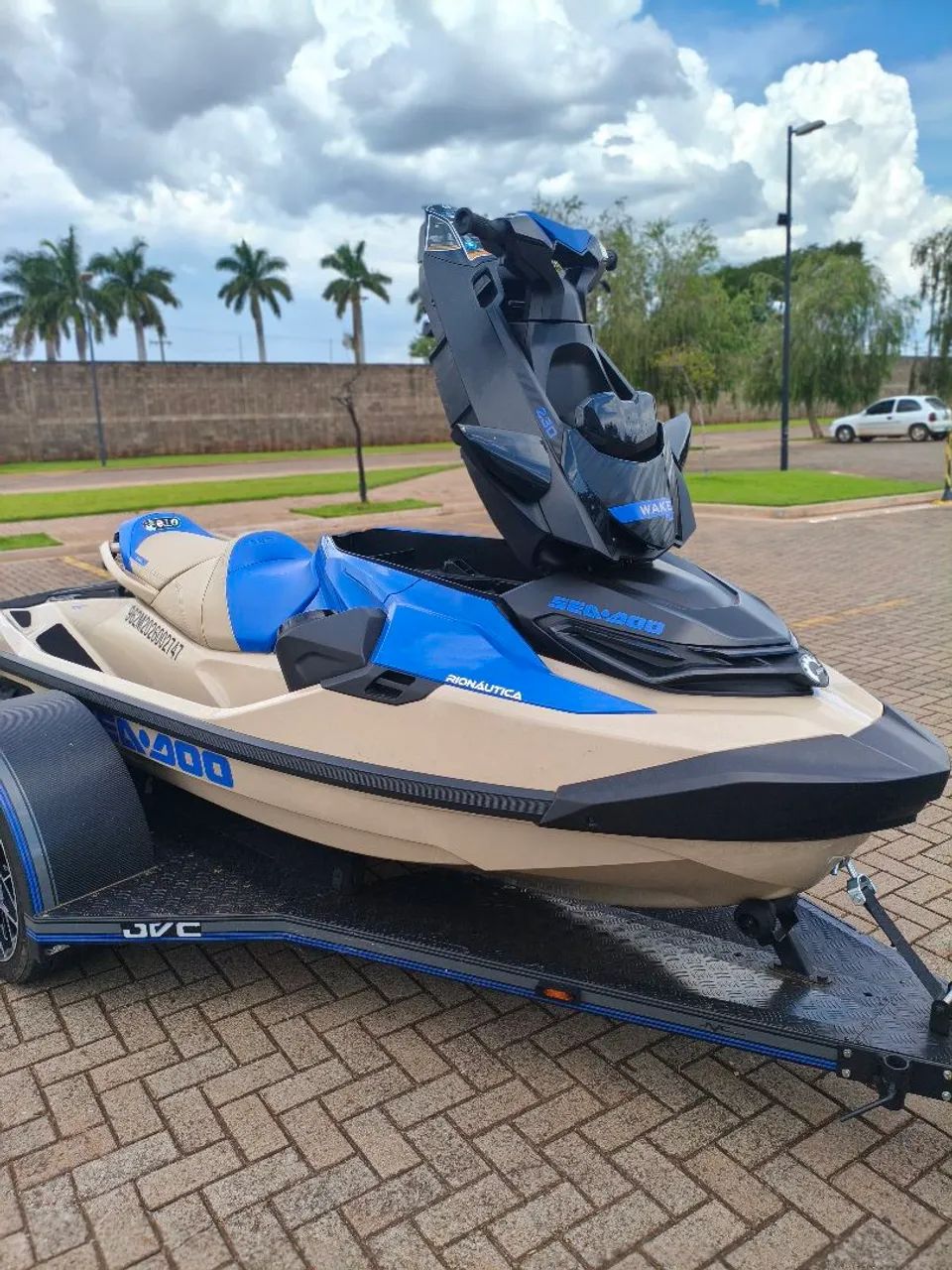 Jet Ski Wake 230