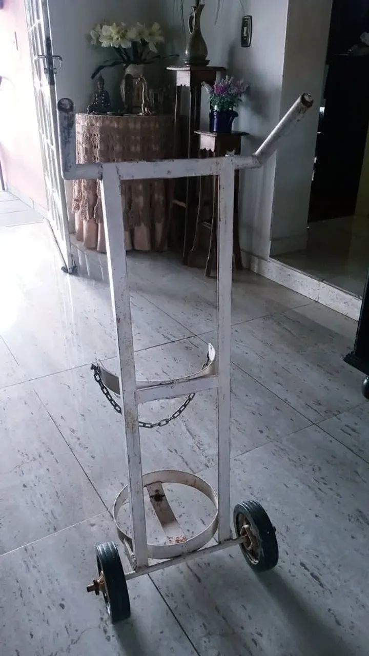 carrinho para cilindro de oxigênio - Foto 5