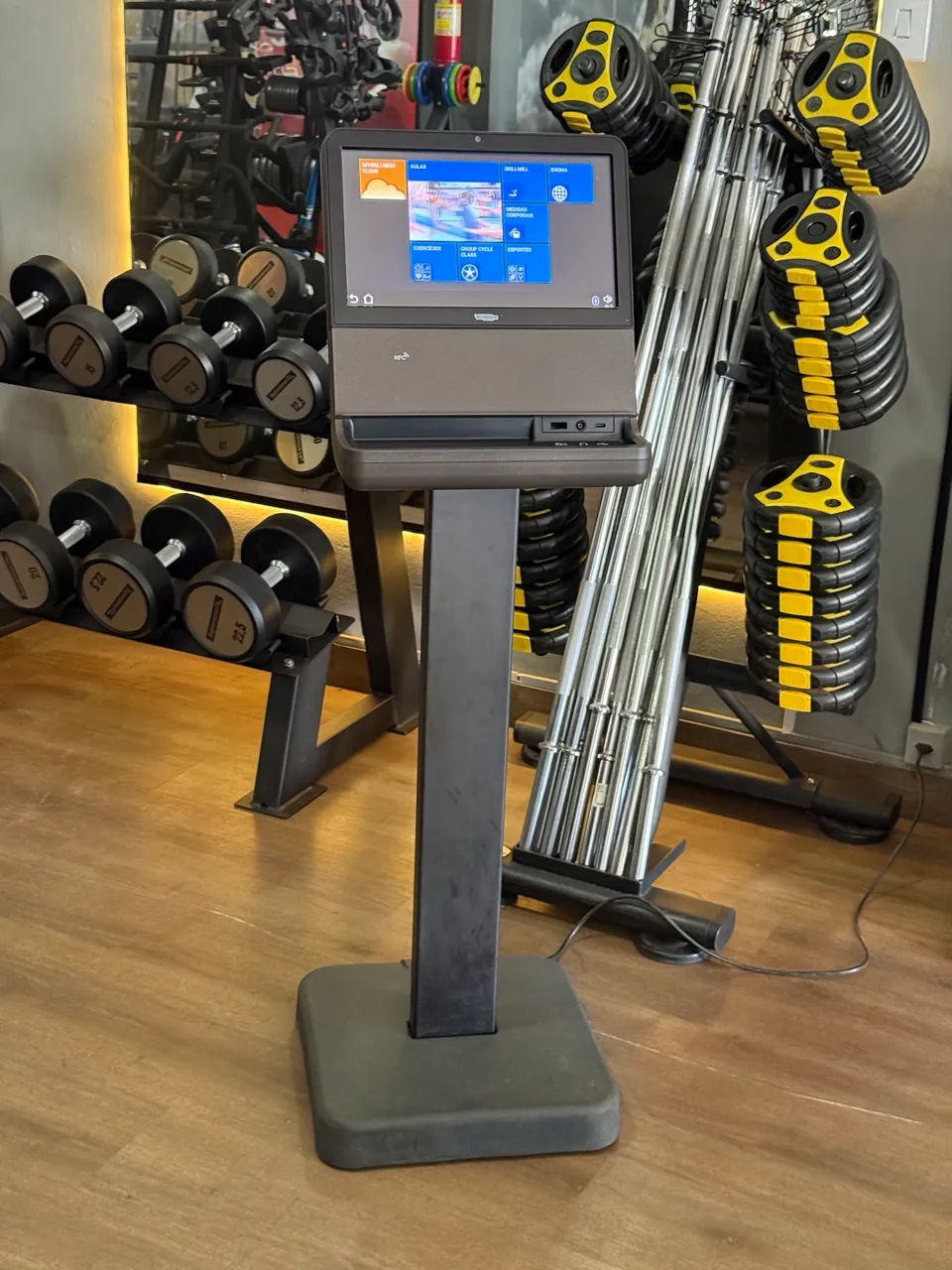 Totem Interativo Technogym UNITY SELF - Mywellness Cloud | Seminovo - Foto 5