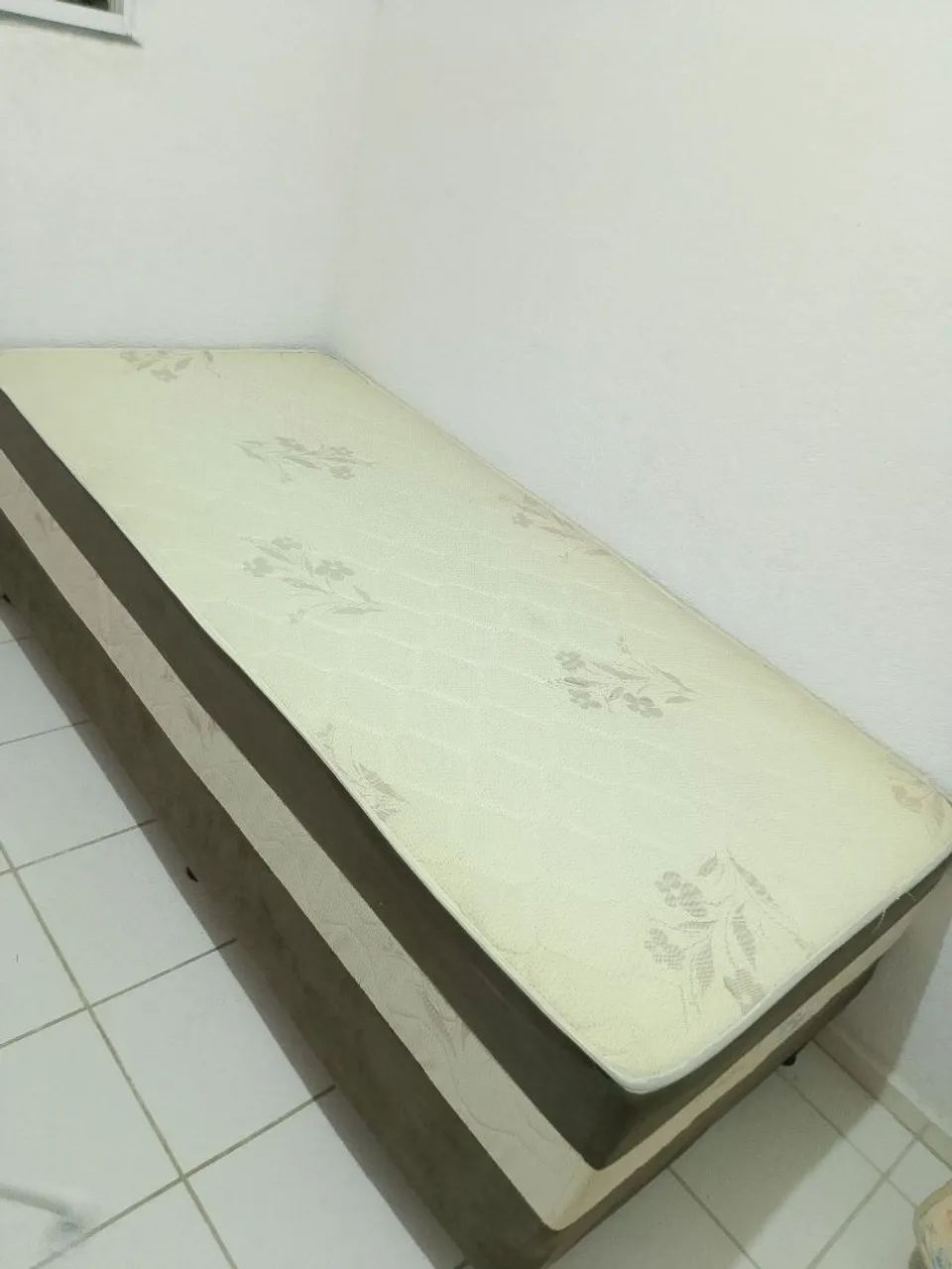 Vendo cama box solteiro  - Foto 3