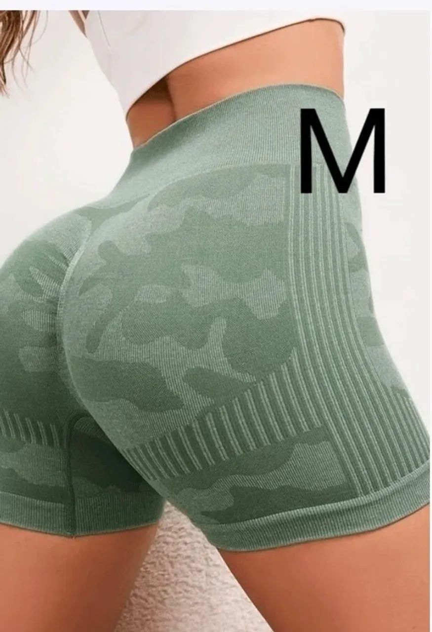 Lote de roupas fitness  - Foto 4
