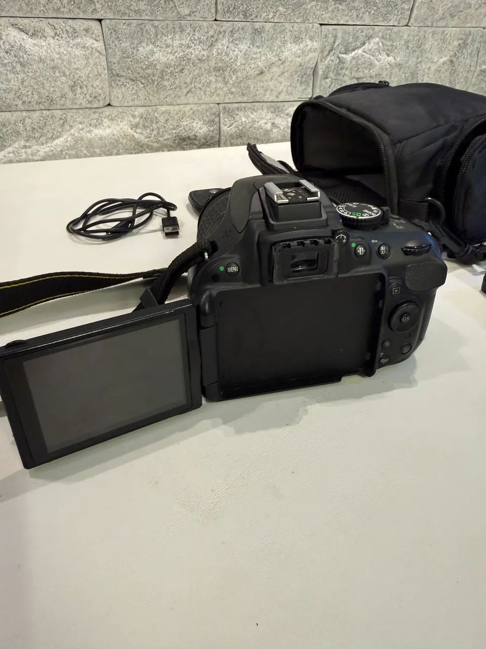 Vendo Nikon semi nova - Foto 2