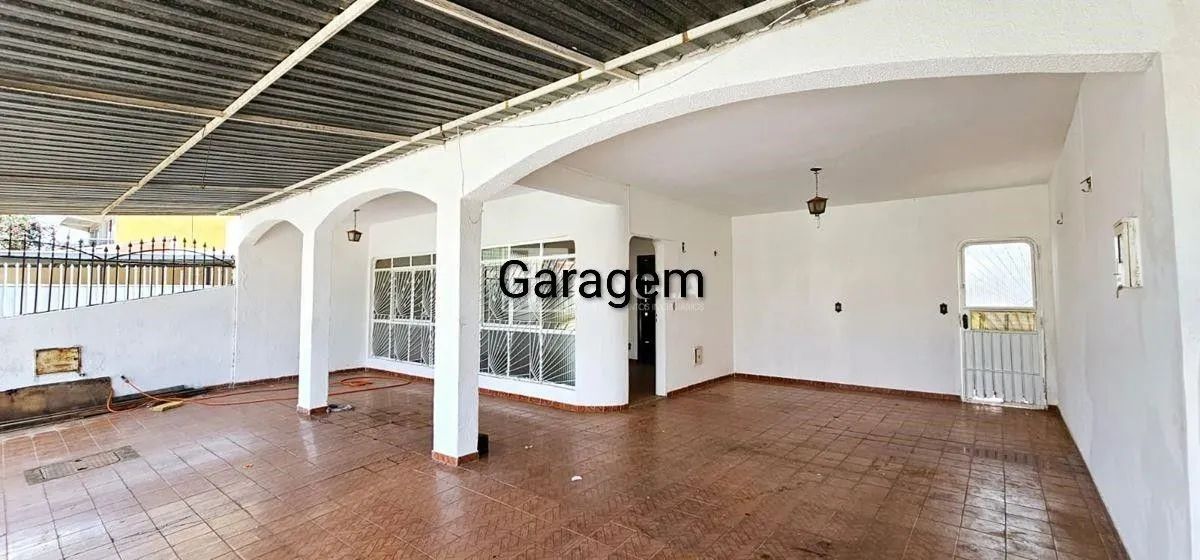 Vendo Casa com excelente localização  - Foto 2