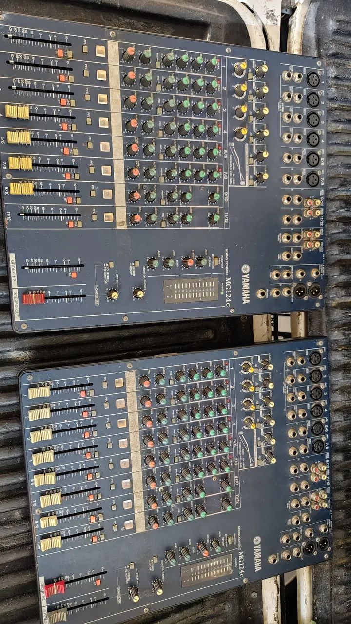 Mesa de som Yamaha 