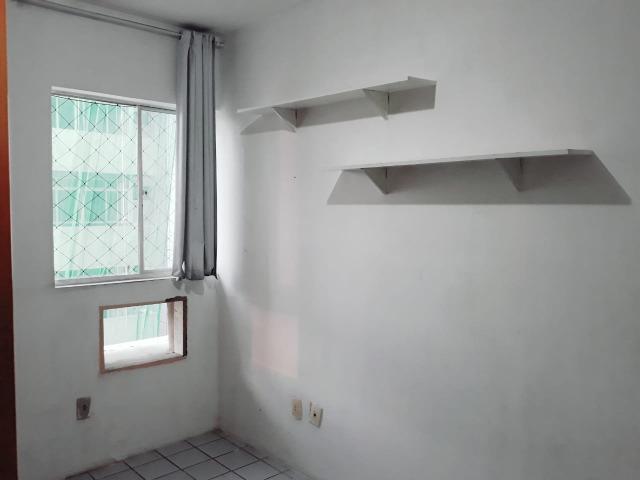 Apto 2qtos, 2 banheiros, varanda, garagem coberta, 350mil - Foto 4