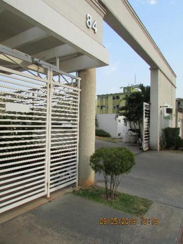 Apartamento no Condominio Piazza Di Napoli