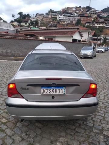 Ford Focus Sedan GLX - Foto 7