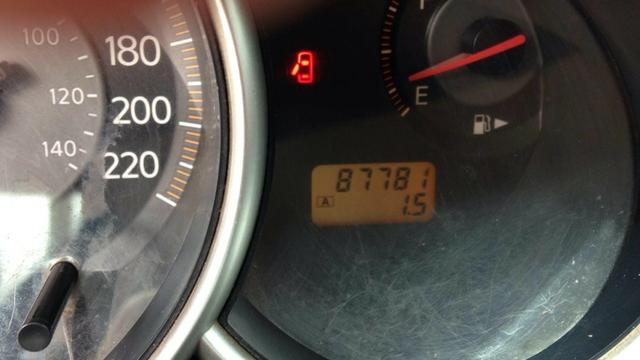 Nissan Tiida 2008 - Foto 6