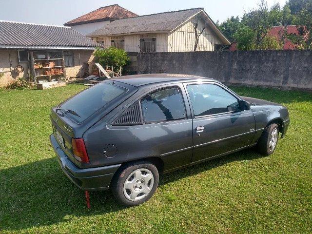 Kadett GL 1.8 em bom estado - Foto 13