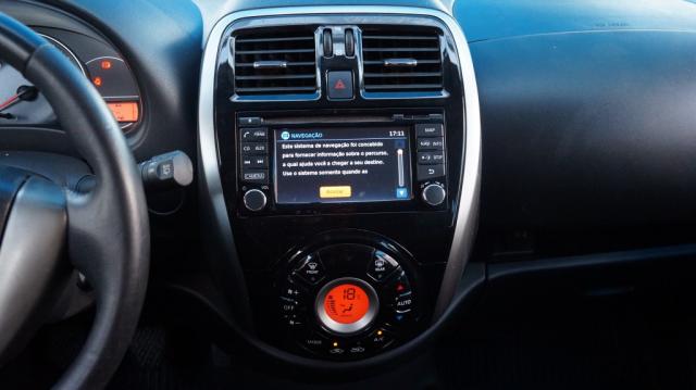 NISSAN MARCH 1.6 SL 16V FLEX 4P MANUAL - Foto 16