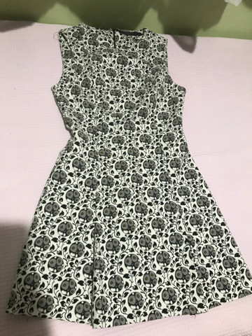 vestido tubinho zara