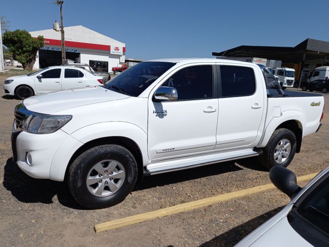HILUX SRV 4X4 AUTOMATICA 2.7 FLEX 2.015/2.015