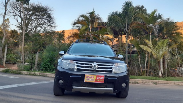 RENAULT DUSTER PRETA COMPLETA AUTOMÁTICO MOTOR 2.0 ANO 2014