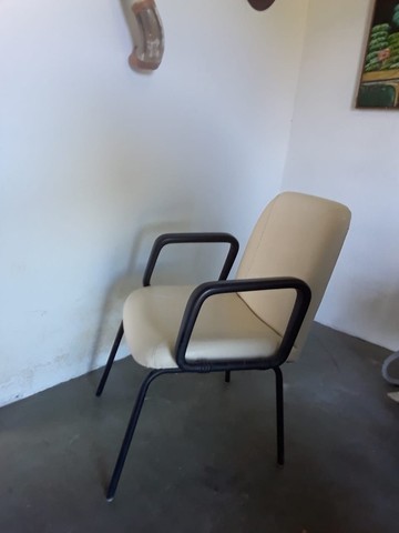 Cadeira em Couro para Escritório - Foto 3