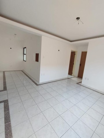 Apartamento para Venda em Pelotas, Centro, 2 dormitórios, 1 suíte, 3 banheiros, 1 vaga - Foto 3