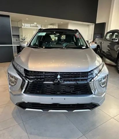 Novo Eclipse Cross HPE S Automático. 