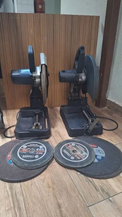  Vendo 2 policorte 220V bosch e makita com 15 discos para empresas serralheiro, trabalhos  - Foto 6