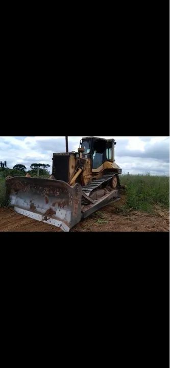 Trator de Esteira Caterpillar D6M XL Ano 2001