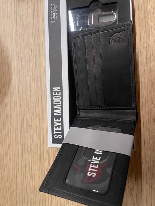 Carteira Steve Madden Couro Genuíno com chaveiro - Foto 2