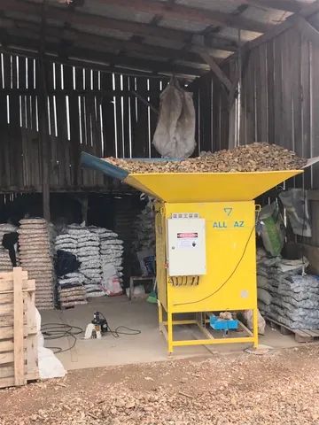 Máquina de ensacar areia e brita - Nova