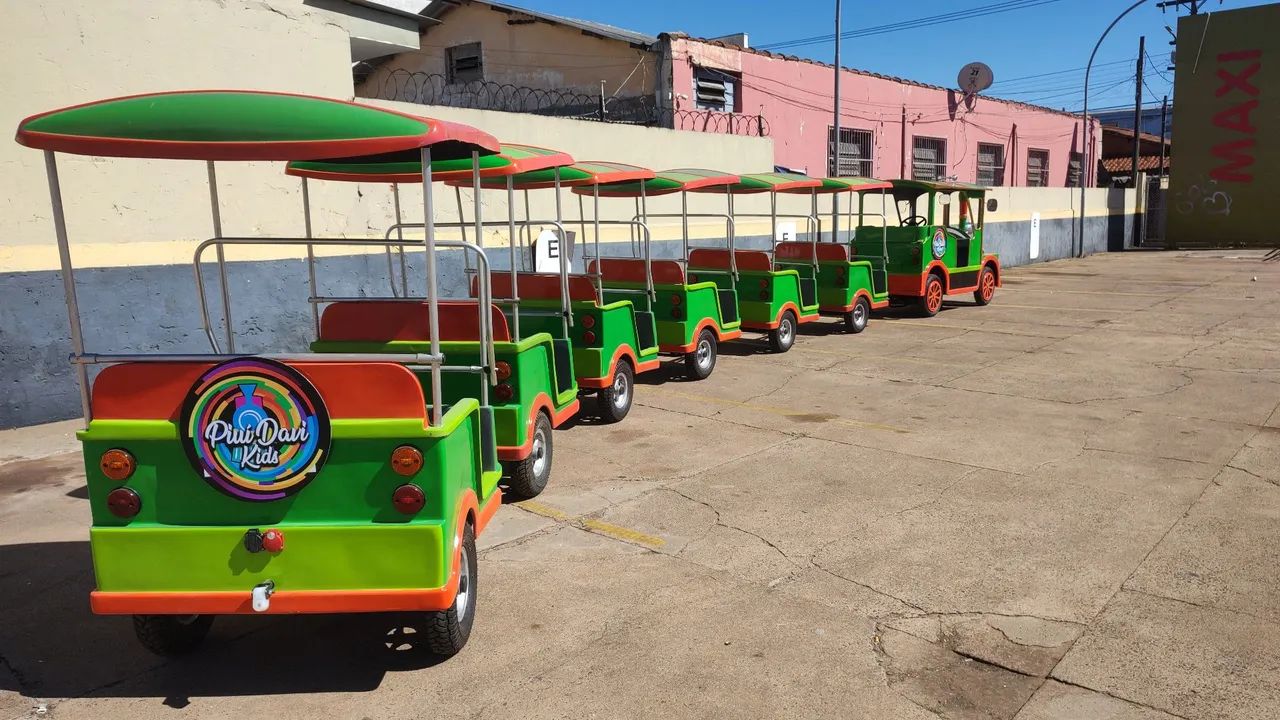 Mini trenzinho motorizado , mini Maria fumaça ,Trem da Alegria , trenzinho - Foto 3