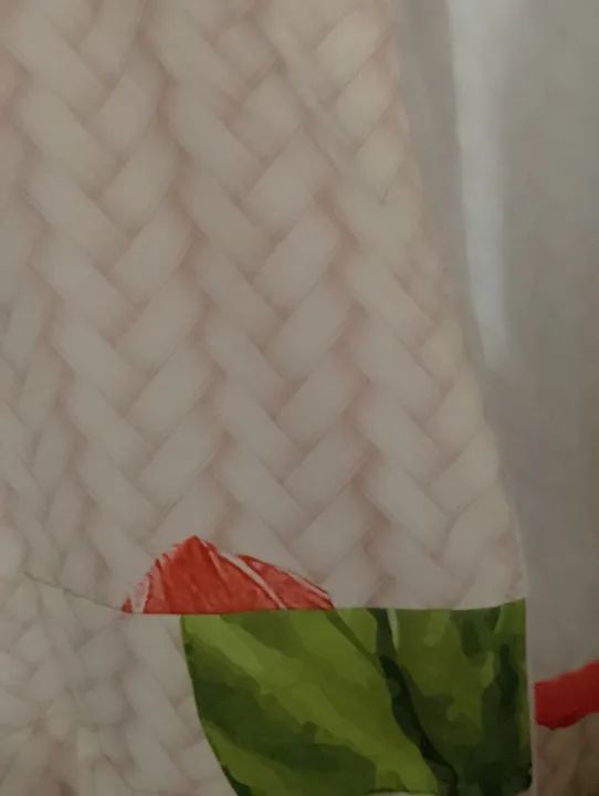 Macacão estampado floral, seda usado duas vezes e de excelente qualidade  - Foto 5