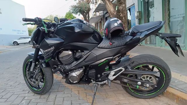 Motos KAWASAKI Z-800 no Rio de Janeiro