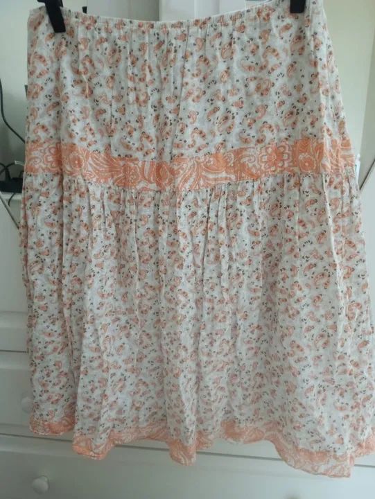 Roupas femininas de marca (saias, vestidos, blusas) - Foto 2