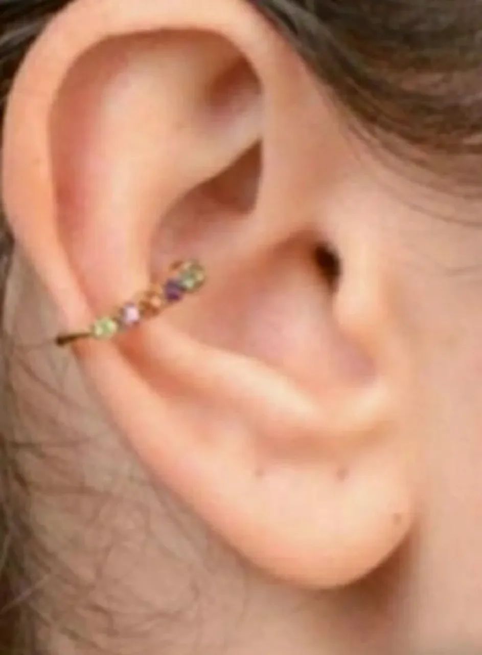 PIERCING EM OURO AMARELO 18K, COM DIVERSAS PEDRAS, MARCA MONTE CARLO.  - Foto 3