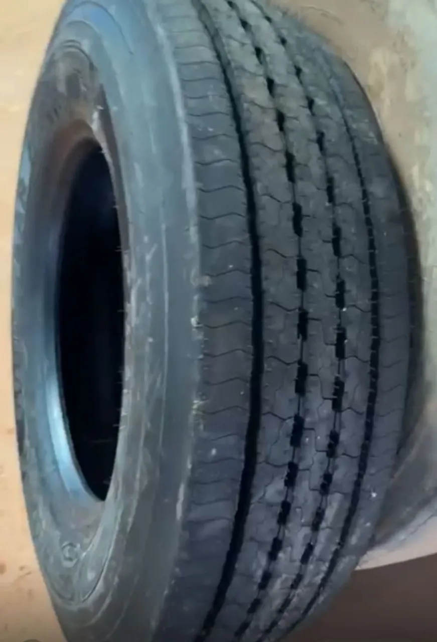 Pneu para Caminhão