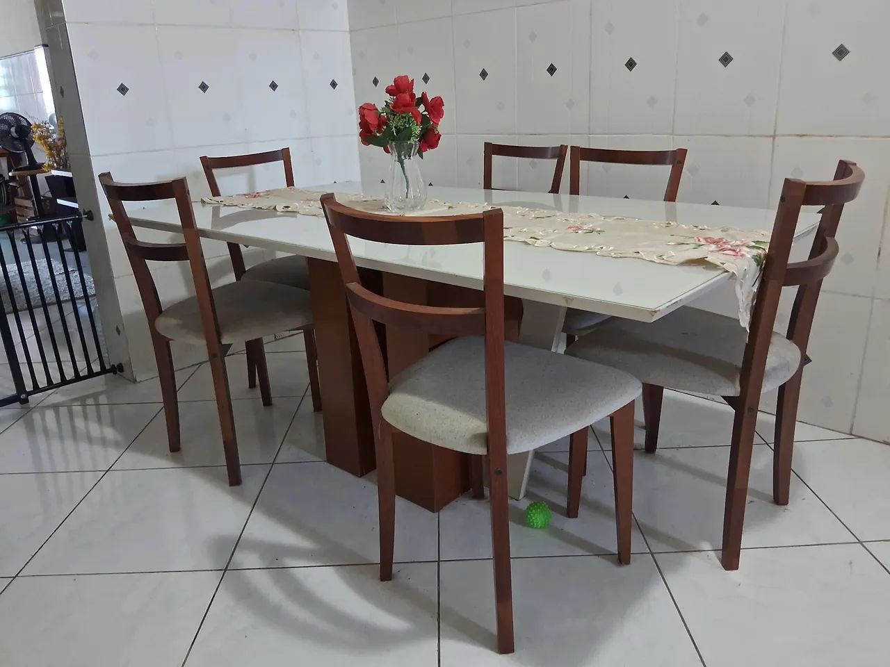 Vendo Mesa de Jantar Qualidade Jacauna 