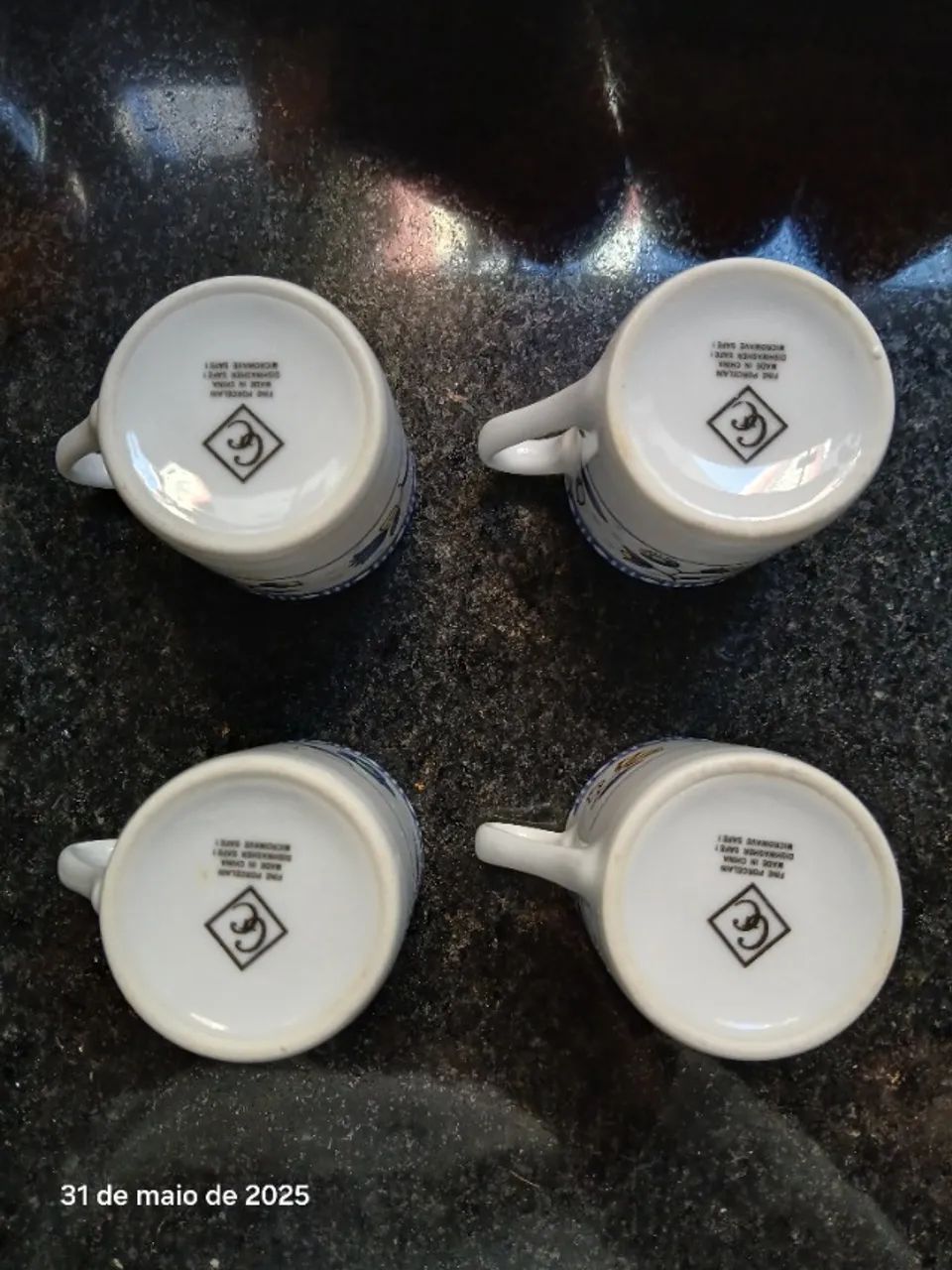 Conjunto de 6 xícaras com píres em porcelana - Foto 5