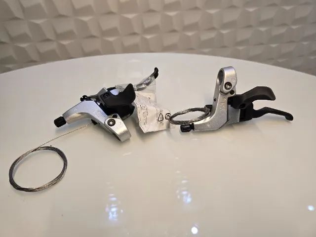 シマノ DEORE XT ST-M760 デュアルコントロールレバー 3×9速 TROCADOR Shimano Deore XT ST-M760 Dual Control Lever (freio +