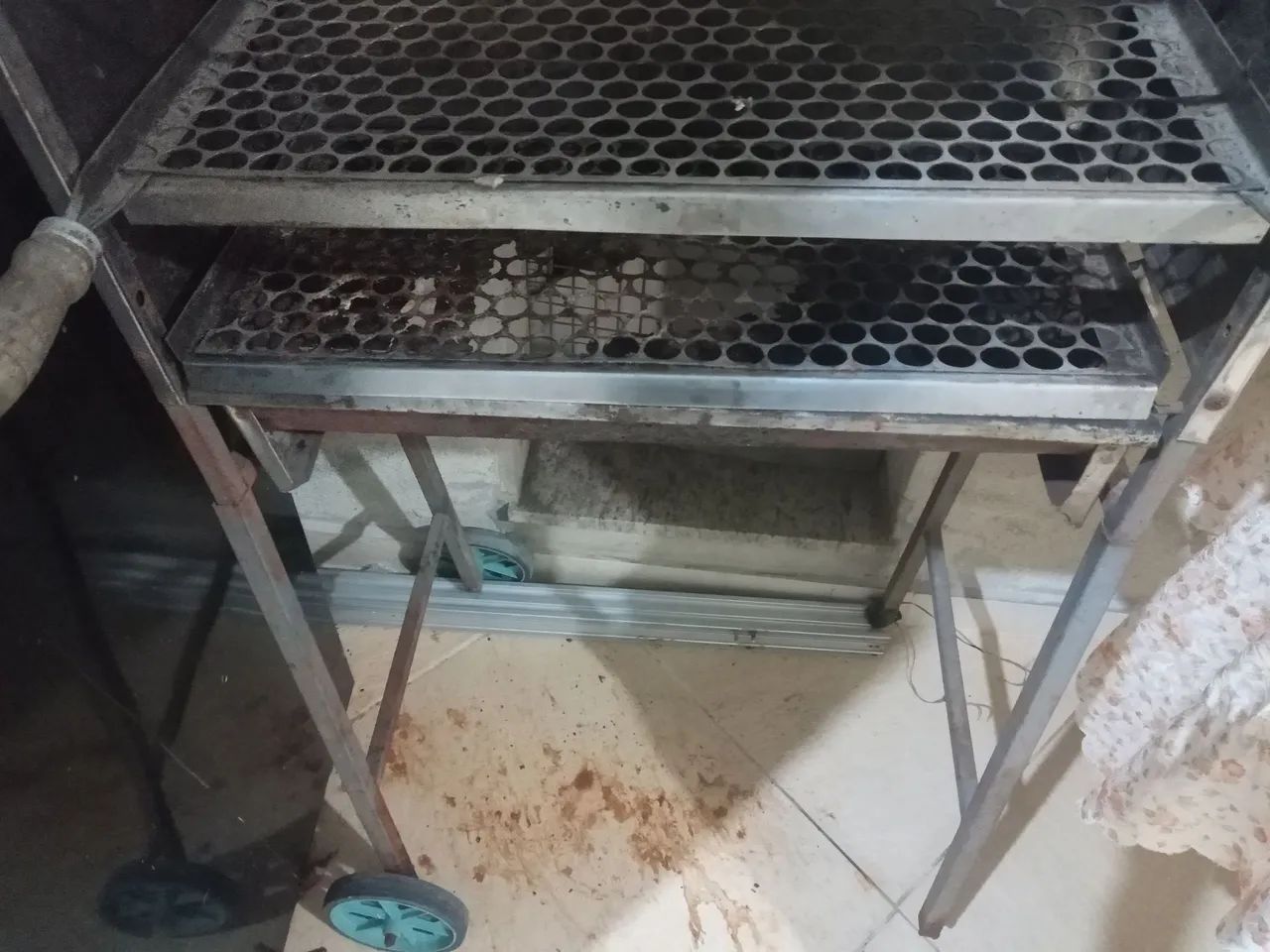 Carrinho de churrasqueira  - Foto 4