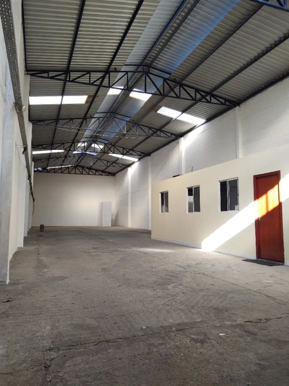 Leia a Descrição Galpão 360m² Vila São Luís Duque de Caxias próximo Rodovia Washington Lui - Foto 2